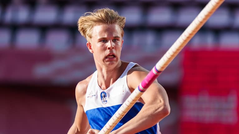 hilla-uusim-ki-valittiin-parhaaksi-urheilijaksi-suomen-superlupaus