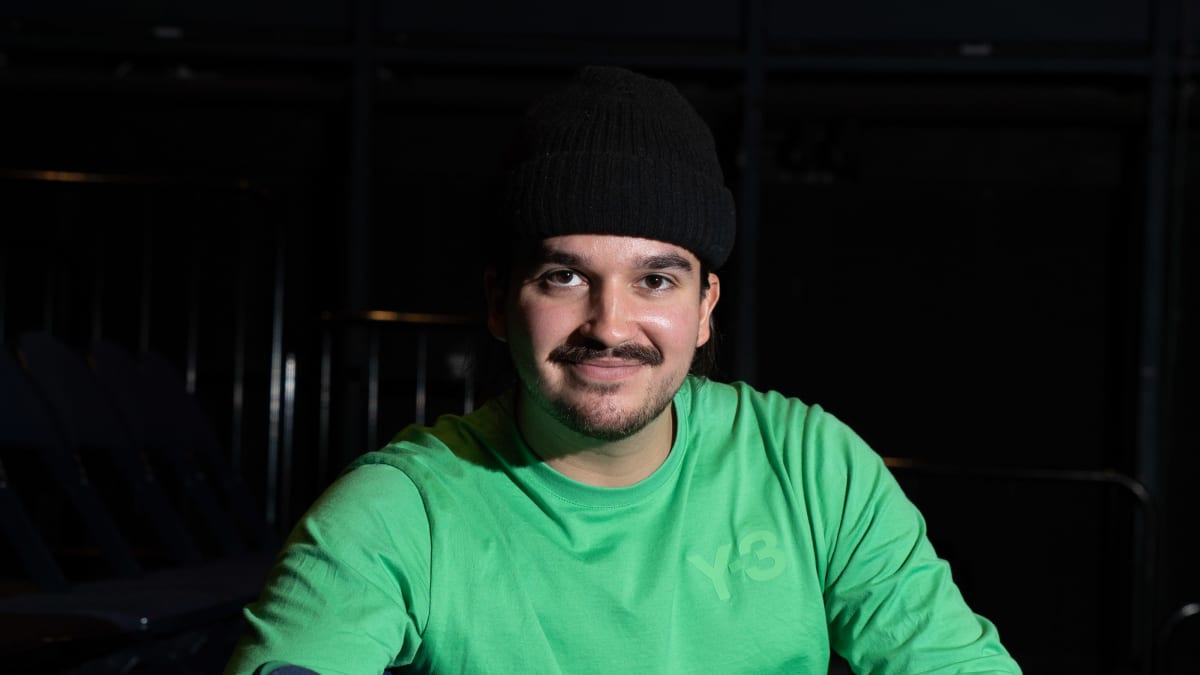 Näyttelijäopiskelija Sulo Rahman.