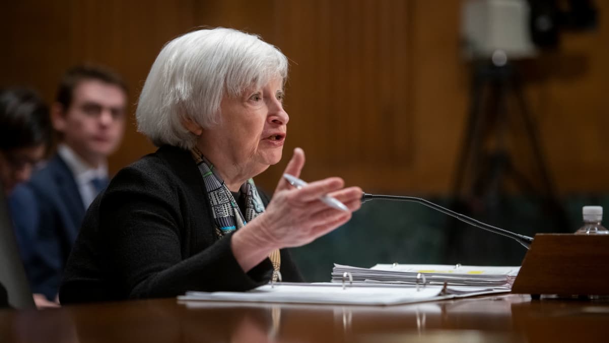Kuvassa harmaantunut Yhdysvaltojen valtiovarainministeri Janet Yellen. 