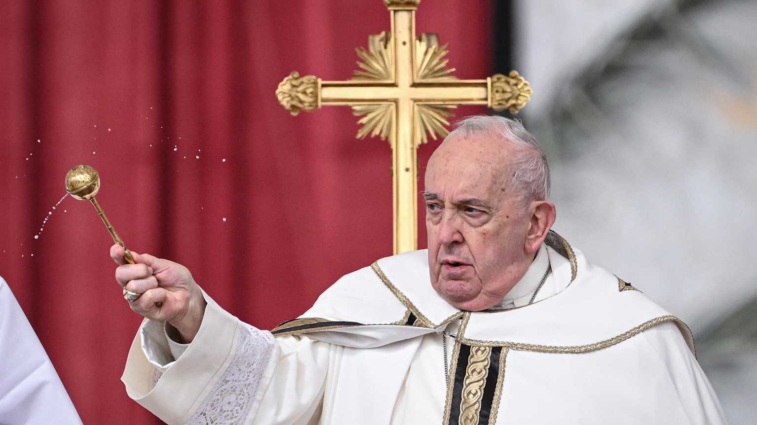 Paavi Franciscus esittää tappavien autonomisten aseiden kieltoa | Uutisia  lyhyesti | Yle Uutiset