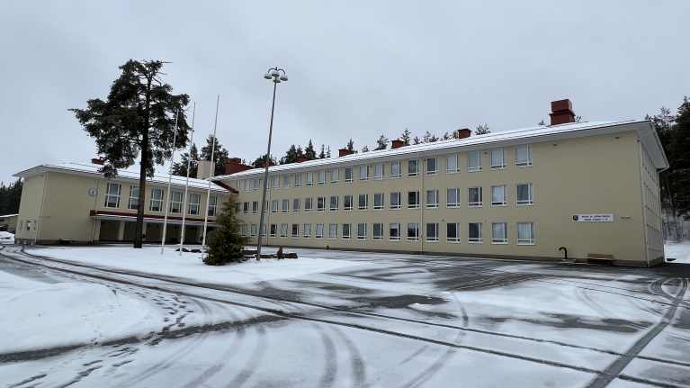 Matin ja Liisan koulu Pohjois-Savossa Lapinlahdella. Yläkoulu, luokat 7-9.
