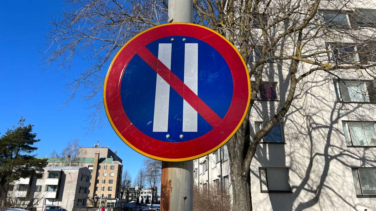 T m Liikennemerkki Aiheuttaa Jatkuvasti P nvaivaa Testaa Osaatko 