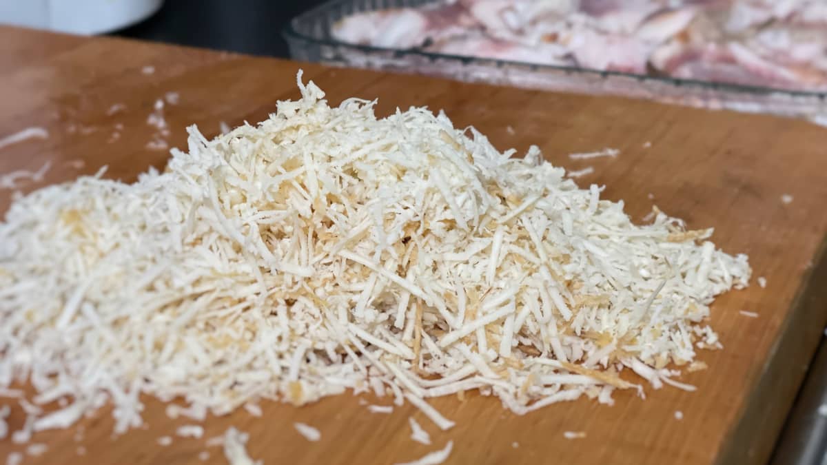 Närbild på riven pepparrot.