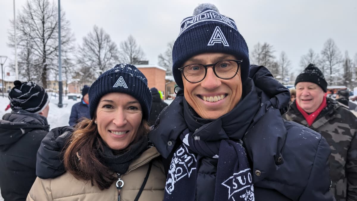 Suzanne Innes-Stubb and Alexander Stubb. Photo: Timo Leponiemi / Yle