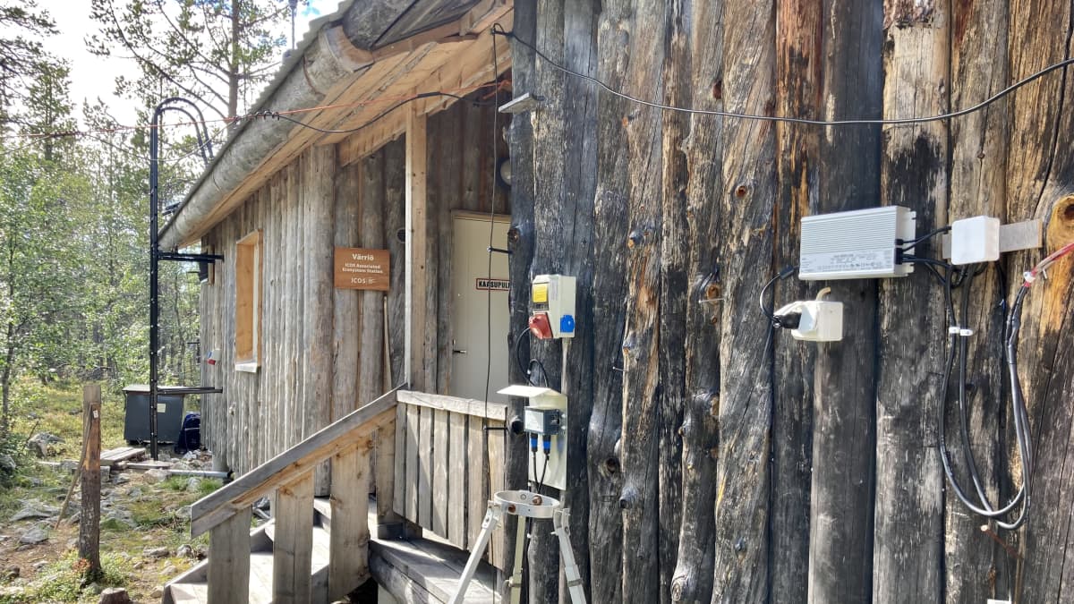 Värriön tutkimusaseman SMEAR-yksikkö.