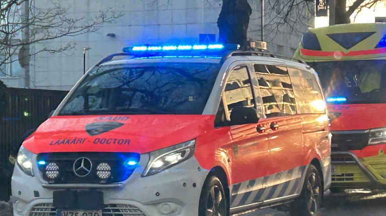 Ambulansseja Porissa Satakunnan hyvinvointialueella. Kuva: Anna-Mari Vuollet / Yle