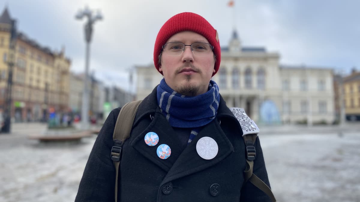 Stefan Smirnov Tampereen Keskustorilla 