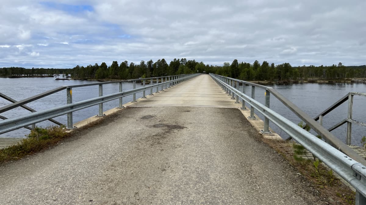 Paatsjoen silta.