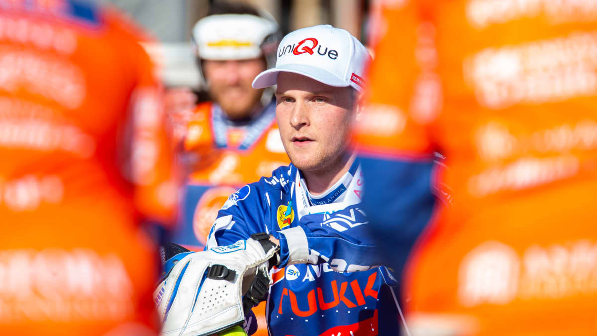 Perttu Ruuska lukkarina Vimpelissä kaudella 2021.