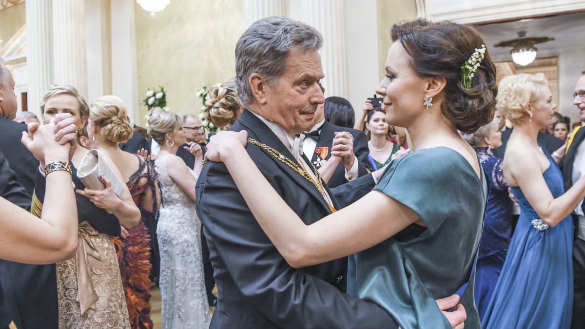 Presidentti Sauli Niinistö ja Jenni Haukio suomen 100-vuotisjuhlavuoden 2017 itsenäisyyspäivän juhlissa.