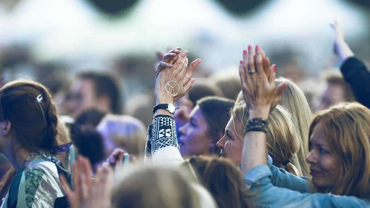 Festivalpublik på Seibona Seys spelning på Ruisrock 2016