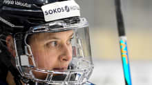 Jenni Hiirikoski lähikuva.