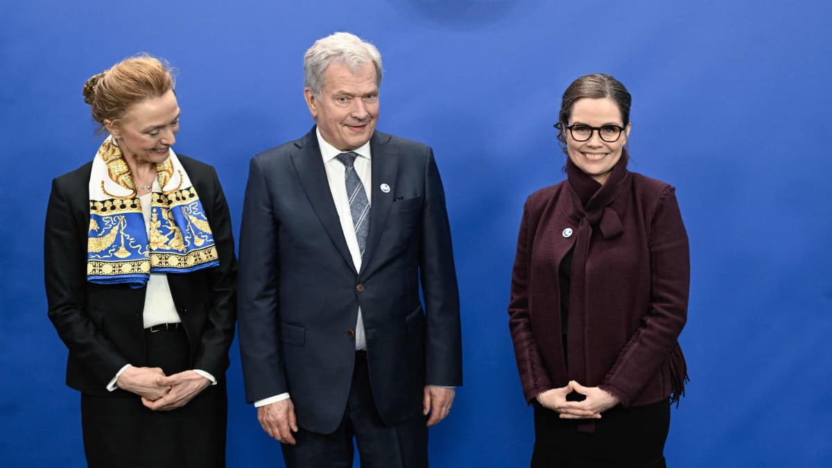 Sauli Niinistö, Marija Pejcinovic Buric ja Katrin Jakobsdottir.