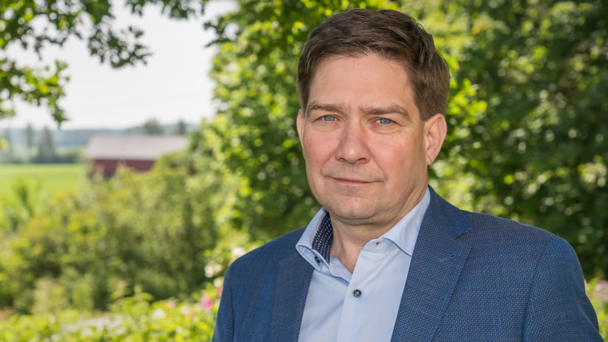 Henkilökuvassa, Thomas Blomqvist, pohjoismaisen yhteistyön ja tasa-arvon ministeri.