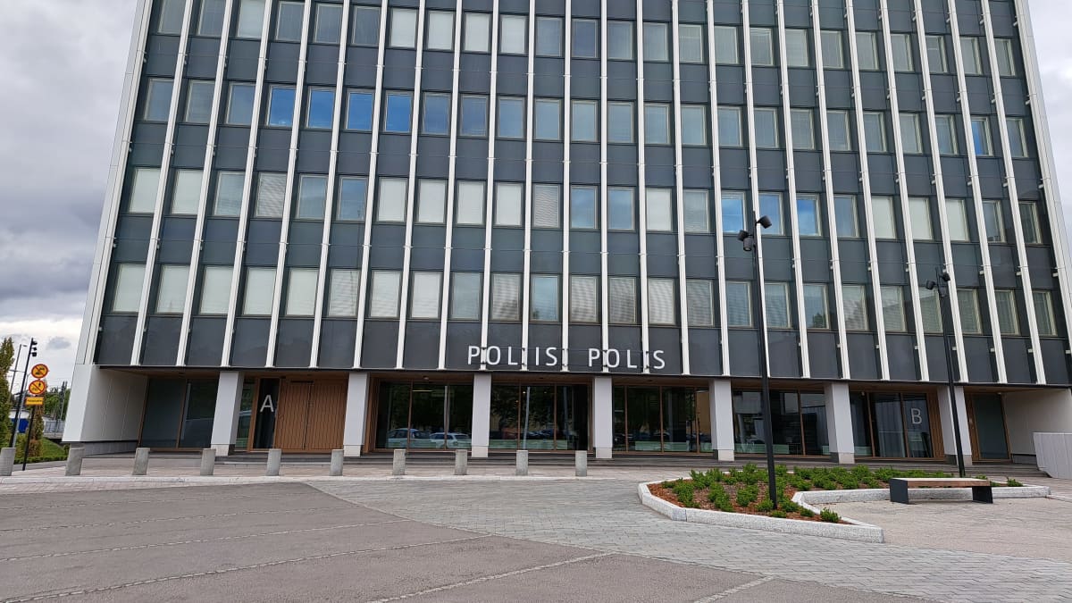 Porin poliisilaitos ulkoa