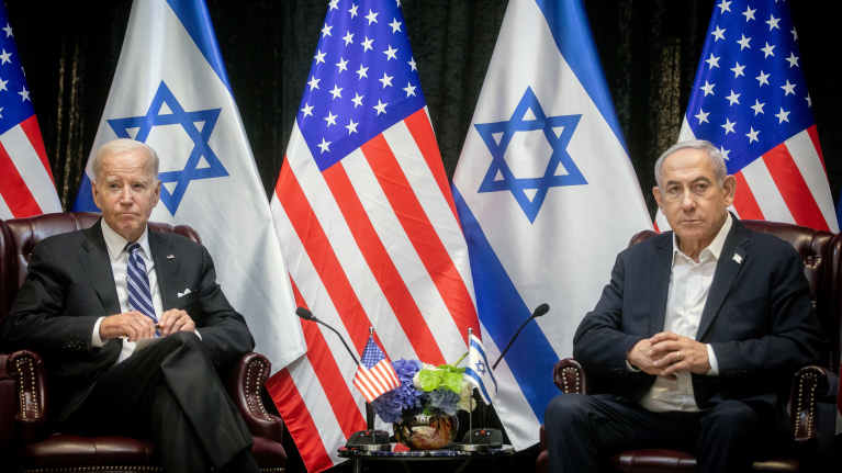 Presidentti Joe Biden tapasi Israelin pääministeri Benjamin Netanjahun Tel Avivissa 18. lokakuuta 2023.