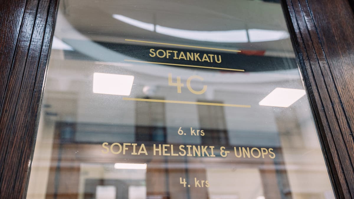 Helsingin keskustassa Sofiankatu 4:ssä sijaitseva kiinteistö.
