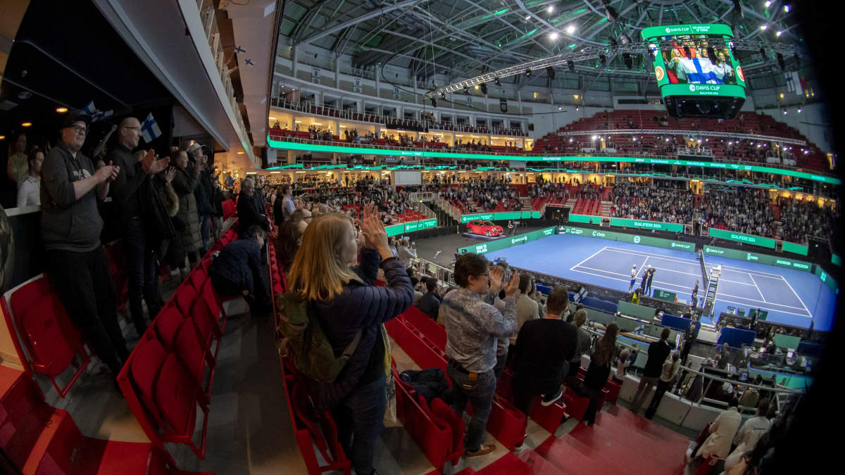 Yleisöä Davis Cupissa 2.2.2024.