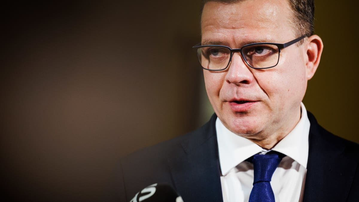 Prime Minister-designate Petteri Orpo speaking to reporters on Wednesday.