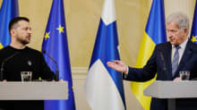 Volodymyr Zelenskyi tapasi tasavallan presidentti Sauli Niinistön Presidentinlinnassa.