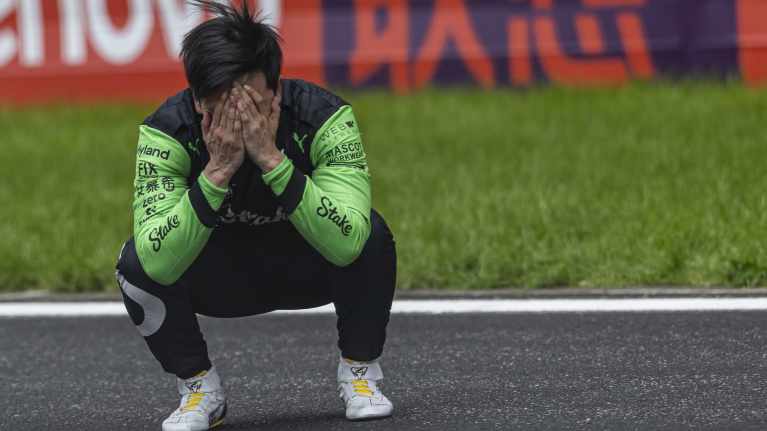 Guanyu Zhou herkistyi Kiinan GP:n jälkeen.