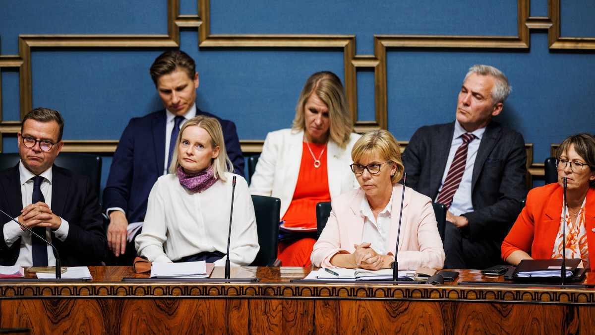 Petteri Orpo, Riikka Purra, Anna-Maja Henriksson ja Sari Essayah.