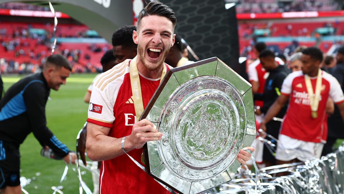 Declan Rice juhlii Community Shieldin voittoa.