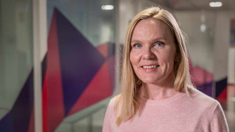 Ingen mobil för barn under 13 år – kategoriska förbud fungerar sällan ...