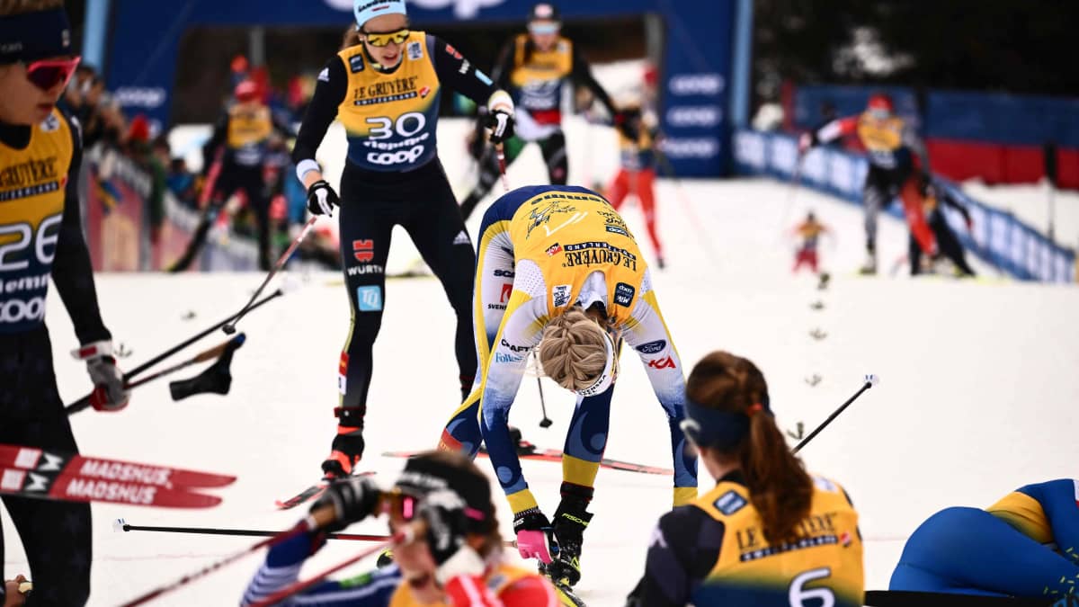 Frida Karlsson lyyhistymässä Tour de Skin maalissa.