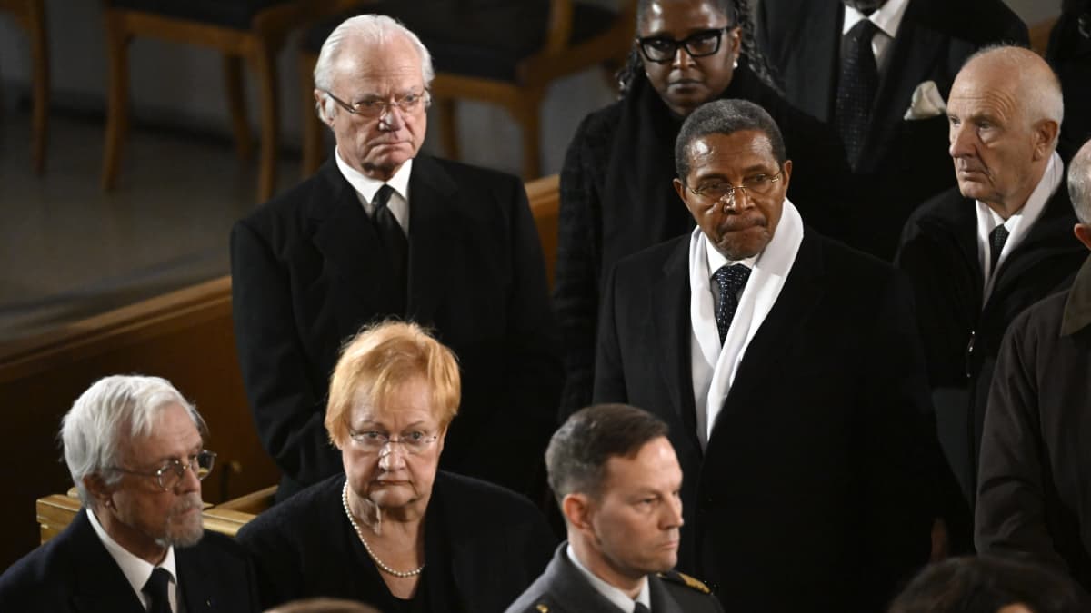 King of Sweden and other funeral guests. Image: Lehtikuva