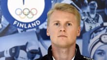 Suomen purjehdusliiton kilpapurjehduksen ja -valmennuksen johtaja Vili Kaijansinkko kuvattuna Helsingissä 2022.