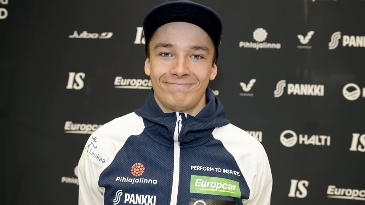 Eero Hirvonen pohjoimaisten hiihtolajien kick-off-tilaisuudessa Helsingissä 29. lokakuuta.