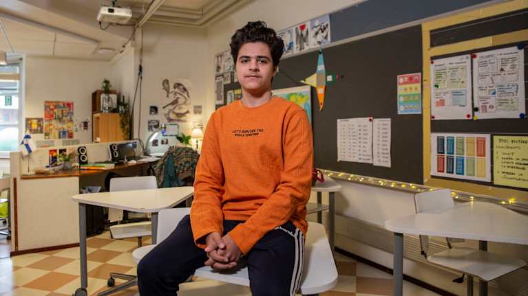 Abdul Rahman Atout says that he learns things when he listens, concentrates and memorizes well. Photo: Thomas Hagström / Yle