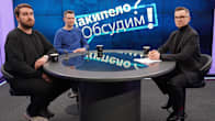 Juontaja Jevgeni Bogdanov ja vierat Nikita Kirillov ja Ivan Petrichenko Kiehuuko yli? Keskustellaan! -ohjelman studiossa 24.04.2025.