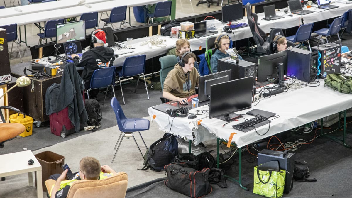 Ouluhallissa järjestetään pelialan tapahtuma Vectorama 16.-18.6.2023