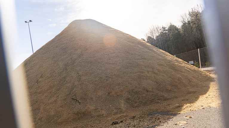 Puuhakekasoja Kuopion Energian tontilla Kuopiossa.