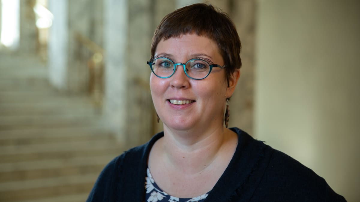 Vasemmistoliiton kansanedustaja Merja Kyllönen Eduskunnassa syyskuussa 2019.