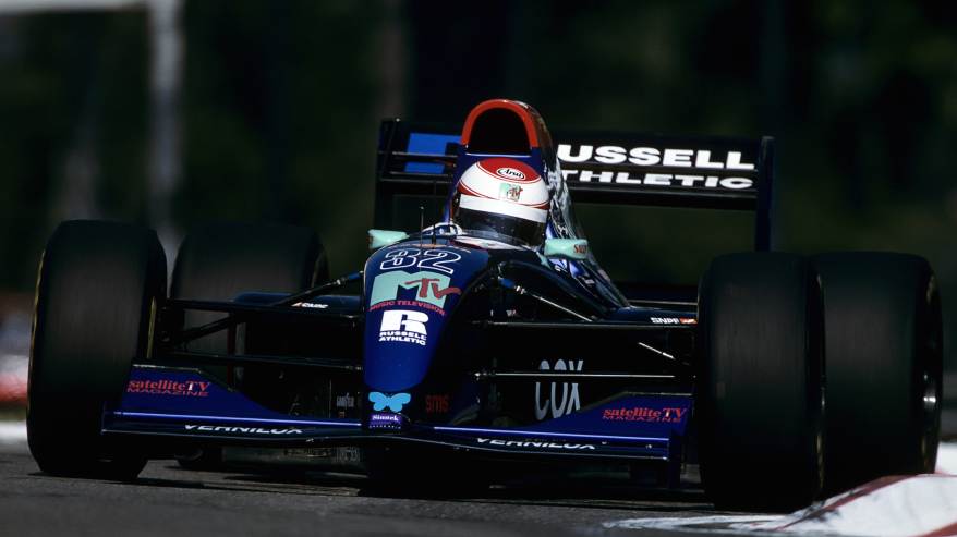 Roland Ratzenberger ajaa F1-autoa Imolan radalla 1994.