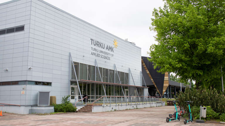 Turun AMK tiivistää yhteistyötä Loimaan ja Uudenkaupungin kanssa ...