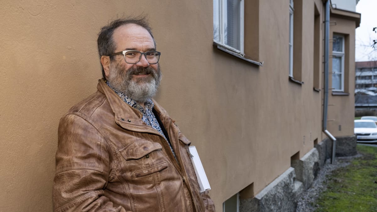 Professori Jyrki Korkeila.
