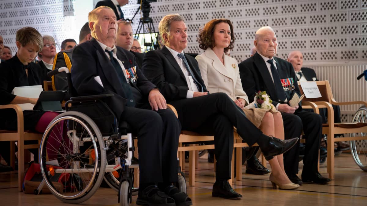 The occasion is precious when the president is present. Photo: Jari Kovalainen / Yle