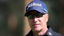 Kuvassa golfvalmentaja Timo Rauhala