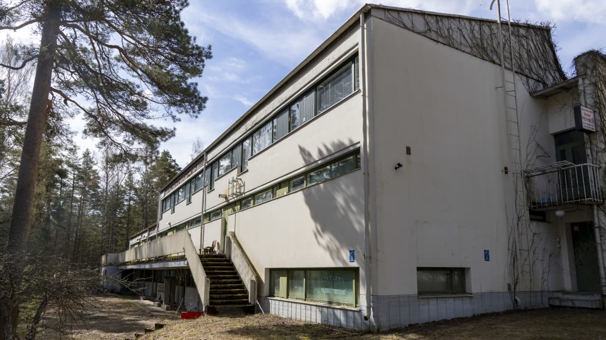 Ränsistynyt asuntohotelli.