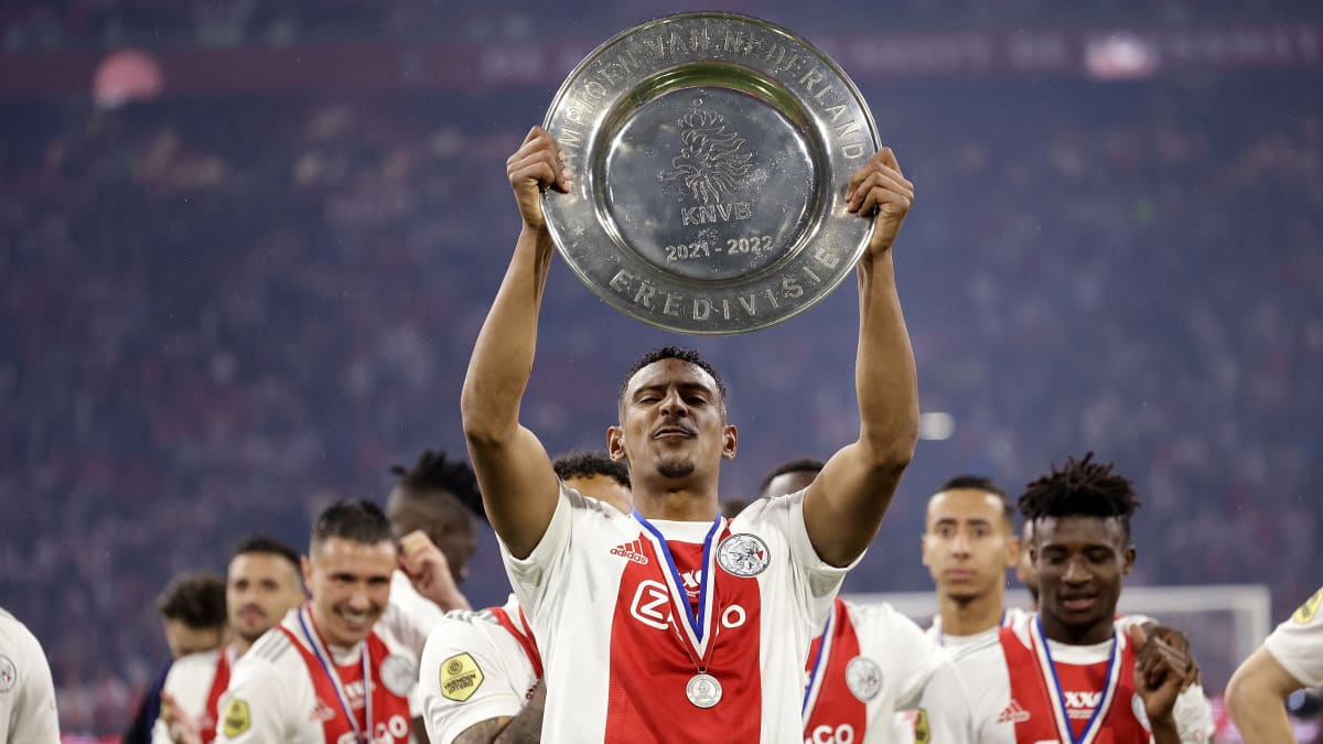 Sebastien Haller kuvassa.