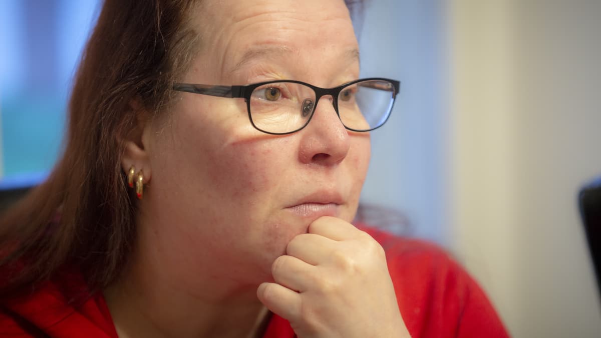 Mari Laasio kotonaan.