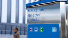 Lippuautomaatti juna-asemalla.