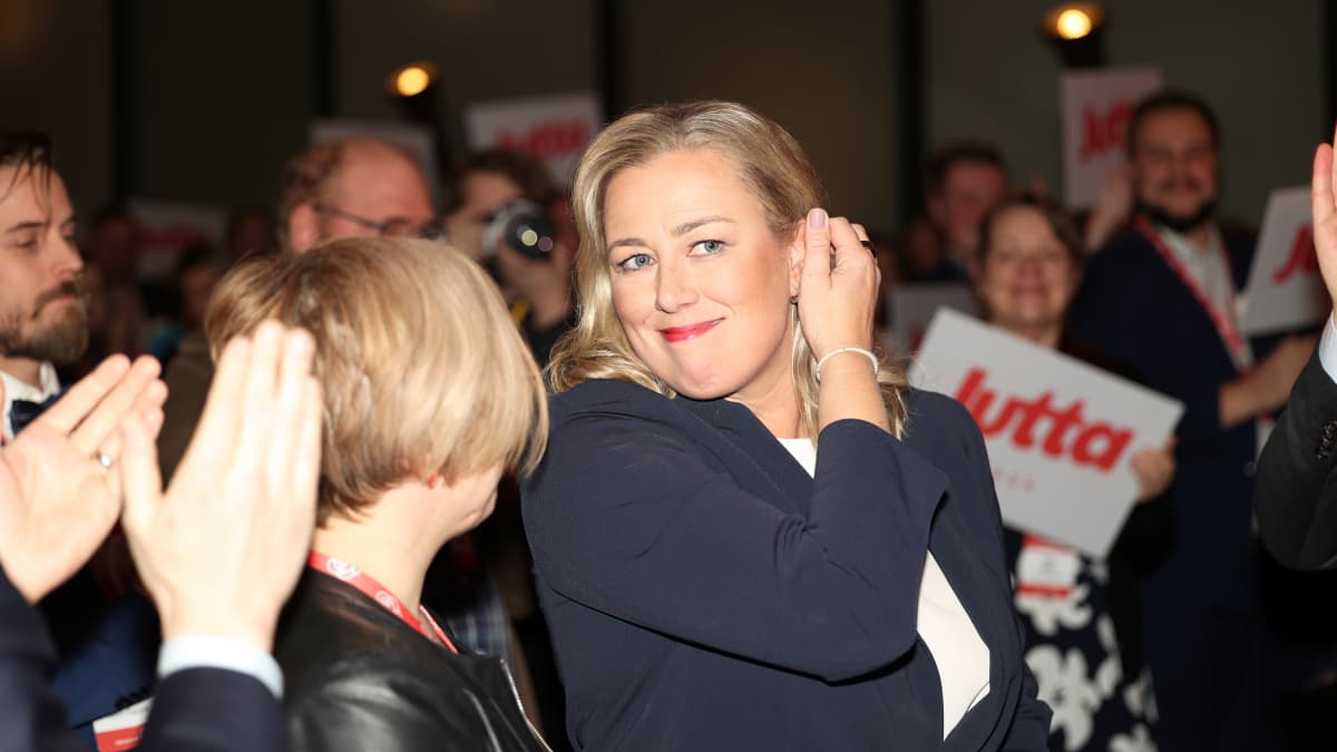 Jutta Urpilainen SDP:n kokouksessa Tampereella. Kuva: Lauri Karo / Yle