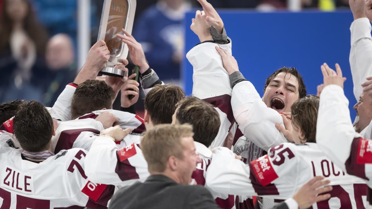 Latvia juhlii MM-pronssia.