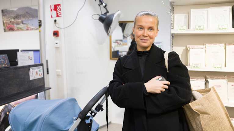 Amanda Rantanen kävi Kuvatehdas liikkeessä teettämässä valokuvia.