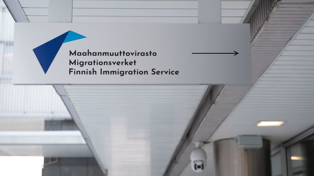 A hallway of the Finnish Immigration Service (Migri).